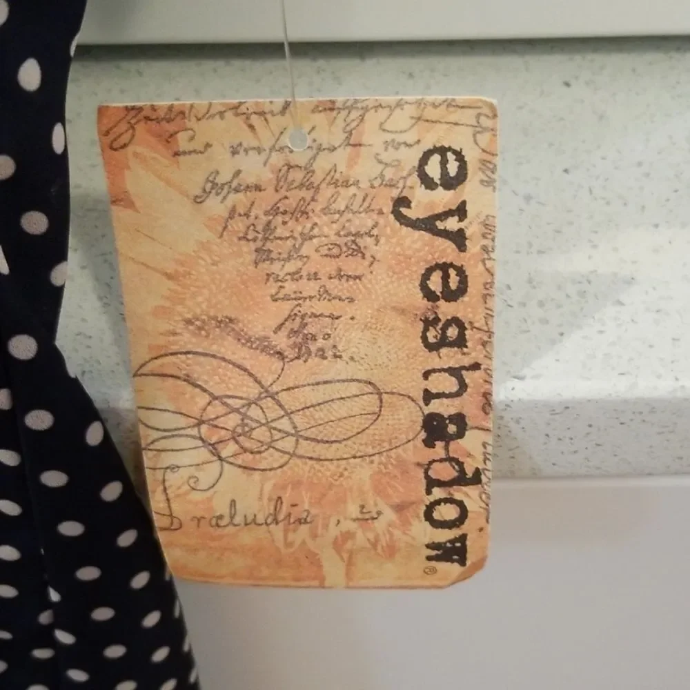 NWT: Eyeshadow silky polka dot top size M - Picture 4 of 12